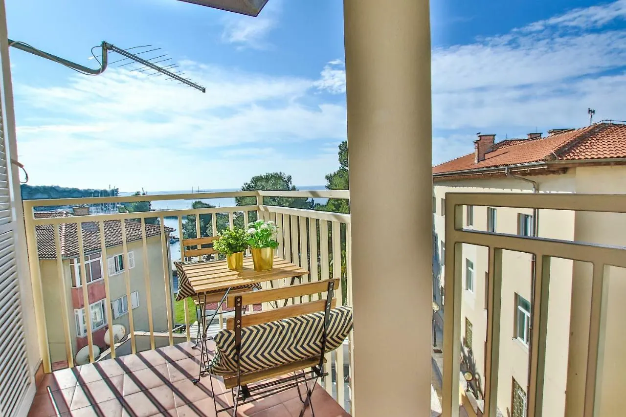 Apartment Gala With Balcony And Private Parking Porec 0*,  Croatia